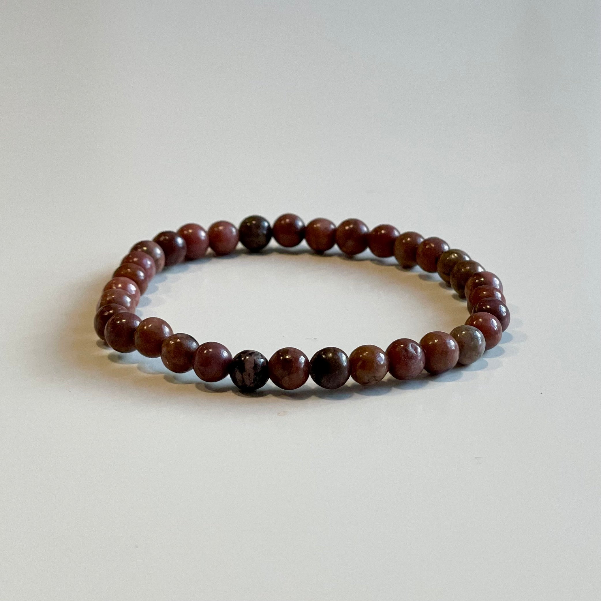 Elastiskt armband med rodonit 6mm